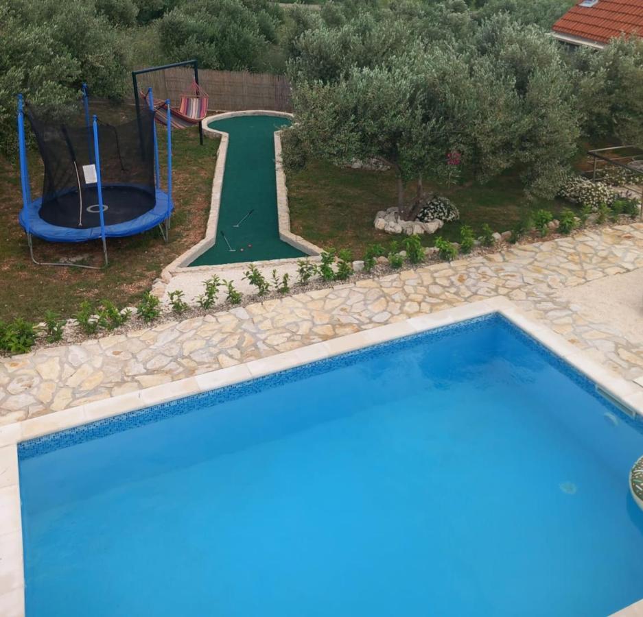 Holiday House M&A&K With Swimming Pool Kaštel Štafilić Exterior foto